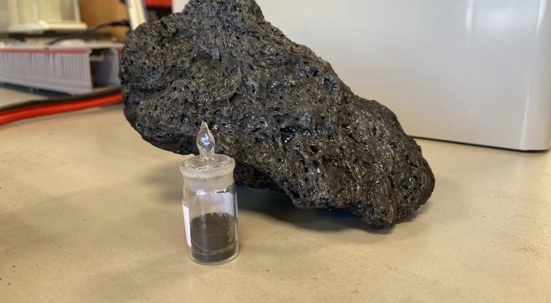 В УГНТУ разработали установку для переработки нефтяного кокса в графен