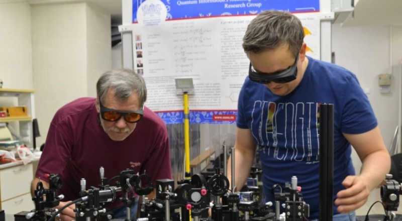 Ученые ЮУрГУ разработали метод ИК-спектроскопии с помощью квантового света · Витрина практик программы «Приоритет» | Страница 8 Ученые ЮУрГУ разработали метод ИК-спектроскопии с помощью квантового света