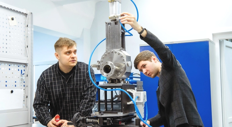 Восемь тонн будущего: НГТУ НЭТИ создал для синхротрона ЦКП «СКИФ» уникальное научное оборудование
