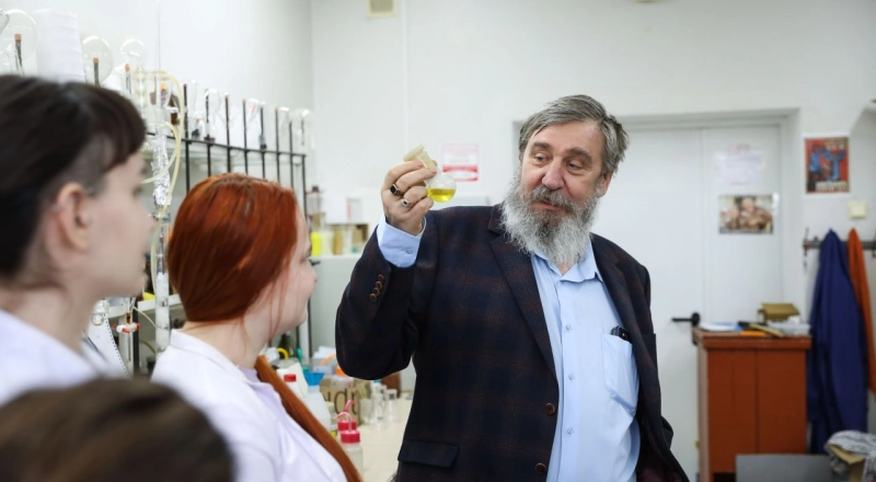 Ученые СКФУ создали удобрения с биологически активными веществами · Витрина практик программы «Приоритет» Ученые СКФУ создали удобрения с биологически активными веществами